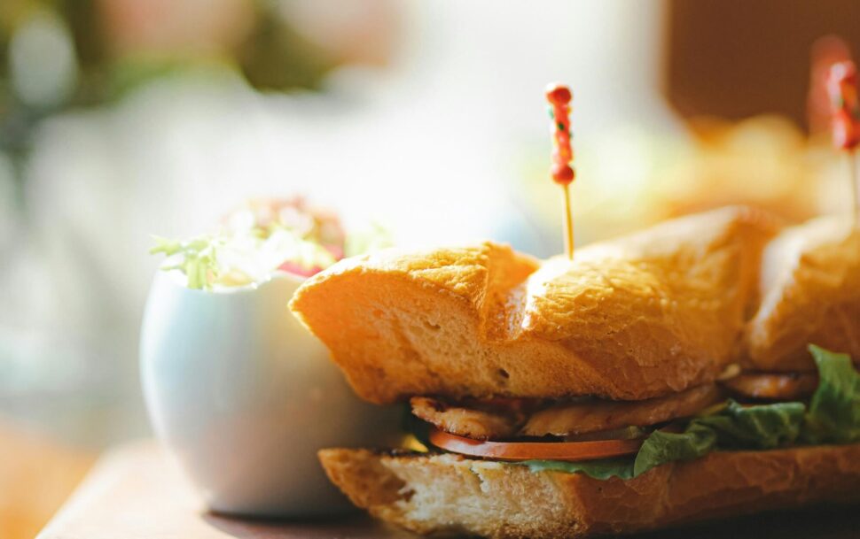 The Best On-Demand Food Delivery Apps for Golfers