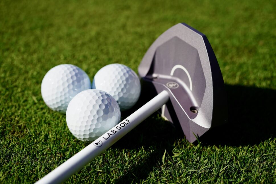 5 Must-Have Gadgets for Golfer Convenience on the Green