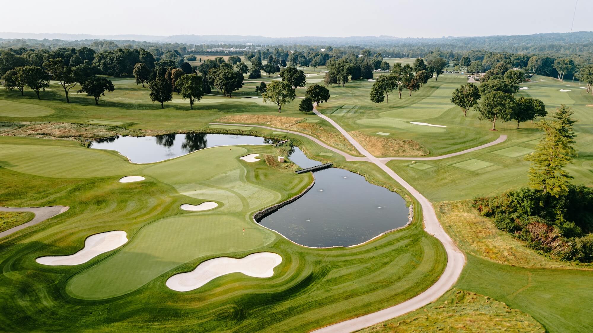 How Golf Courses Can Streamline Operations with Delivery Apps